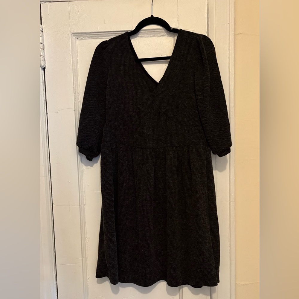 Comfy Anthropologie Grey Long-Sleeve Dress